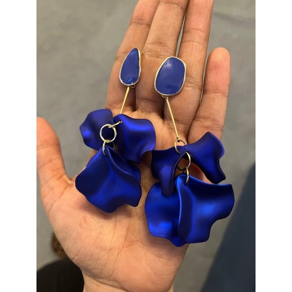 Royal blue earrings blue petal earrings blue flower long large earrings wedding - Picture 6 of 7